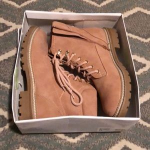 Steve Madden acorn blush boots